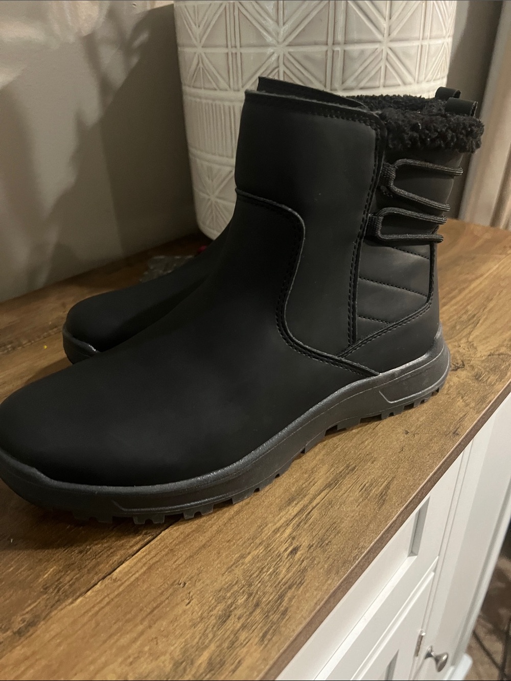Eddie Bauer Black Women's Insulated Ankle Rain Boots - Picture 10 of 10